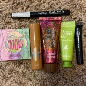 Prestige makeup bundle. Travel sized. Benefit,MAC